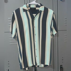 No Boundaries XS casual button down striped shirt